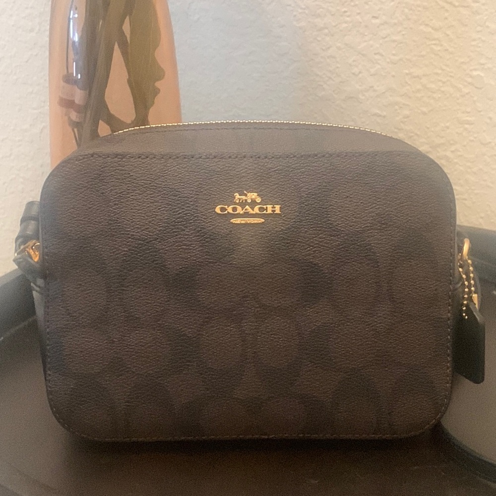 Today I’m selling a coach purse, in good condition.